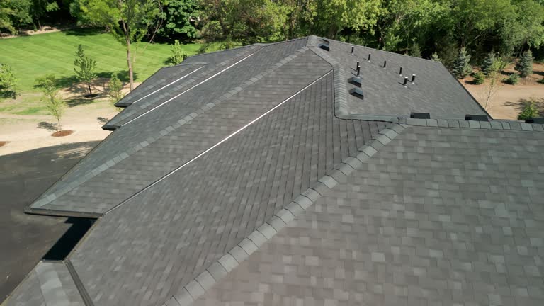 Fast & Reliable Emergency Roof Repairs in Hinsdale, IL